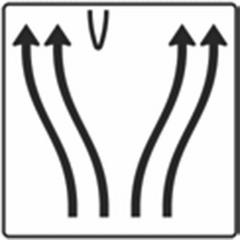 Verkehrszeichen 501-74 Überleitungstafel ohne Gegenverkehr 4-streifig, davon die beiden linken Fahrstreifen nach links übergeleitet und die beiden rechten Fahrstreifen nach rechts verschwenkt - 1600x1